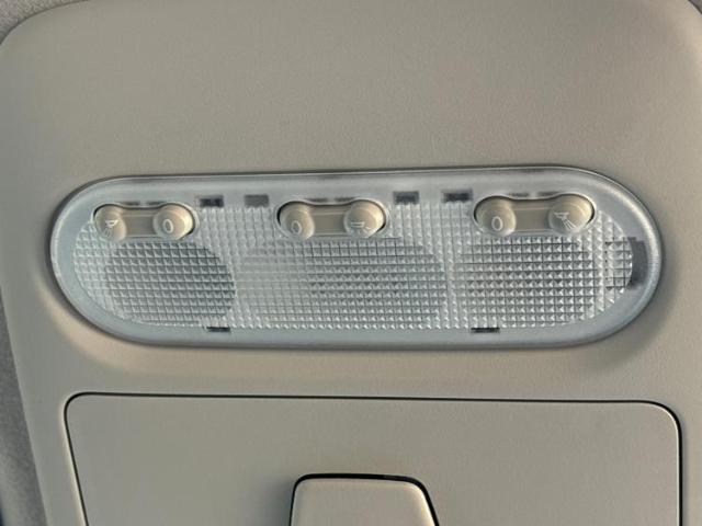 お車に合わせて無料保証以外にも、保証範囲、期間、距離を拡充させた有料保証もご用意しております！中古車の購入が初めてで不安・・・というお客様もご安心ください！
