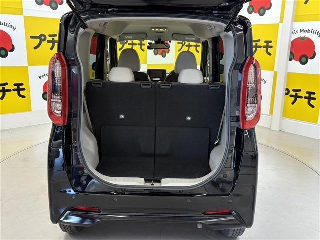 これからお車を購入し長くカーライフを楽しんで頂きたいと思い、当社スタッフは、そんな様々なお客様と安心して、楽しめるカーライフを一緒に考えてご提案させて頂いております