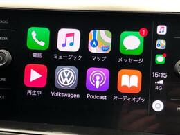 ●Apple　Car　Play：スマホとの有線接続で、ナビ・オーディオ再生などスマホのアプリ機能が画面でも使える便利機能です！