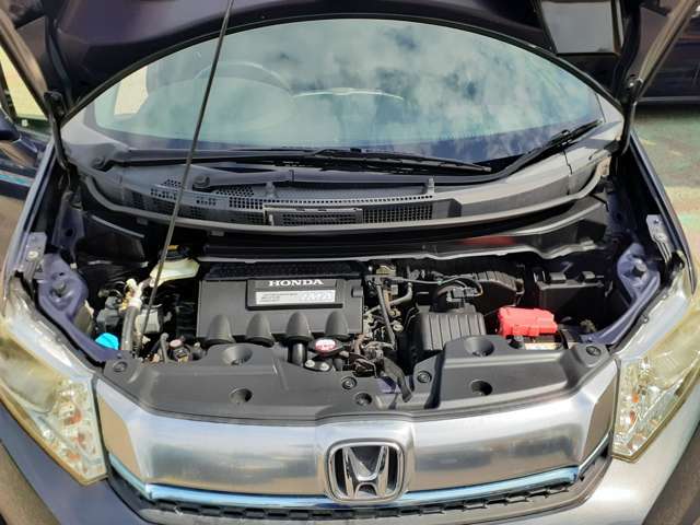 新車もいいけど中古車でも装備がこれだけ充実していて走行も少ない！このお値段ならどうでしょうか！オススメですよ！フリーダイヤル　0120-74-1190！