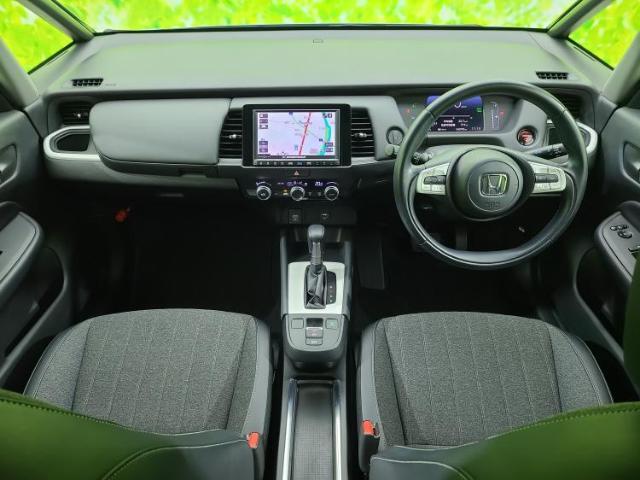 「この車の写真をもっと見たい」「状態が気になる」「この装備はついている？」どんな小さな疑問でもお気軽にお問い合わせください！