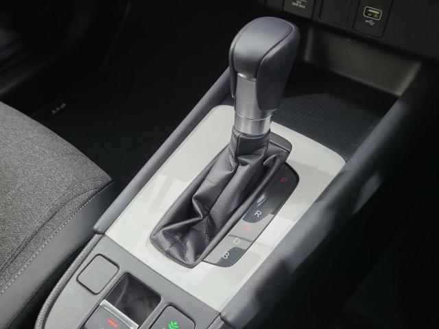 お車に合わせて無料保証以外にも、保証範囲、期間、距離を拡充させた有料保証もご用意しております！中古車の購入が初めてで不安・・・というお客様もご安心ください！