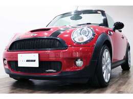 正規ディーラー車　BMW MINI ジョンクーパーワークスコンバーチブル 右ハンドル　チリレッド/ブラック