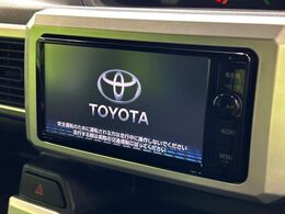 【純正ナビ】人気の純正ナビを装備。オーディオ機能も充実しており、Bluetooth接続すればお持ちのスマホやMP3プレイヤーの音楽を再生可能！毎日の運転がさらに楽しくなります！！
