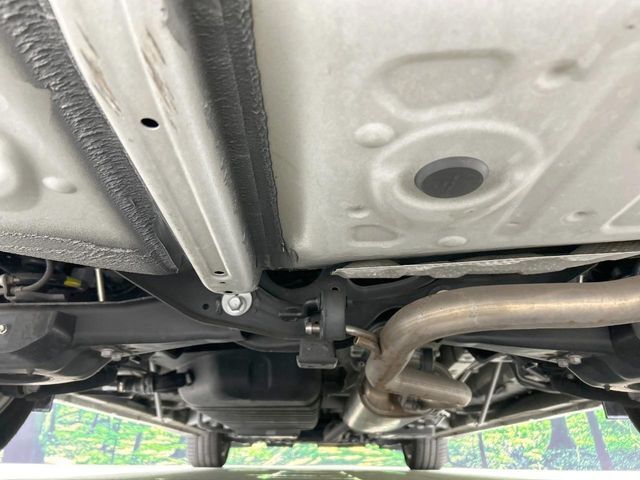 下回りがきれいなうちに、防錆加工の施工がオススメ。降雪地域はもちろん、沿岸部にお住いの方や、趣味でマリン・ウィンタースポーツをされる方にご好評いただいております。