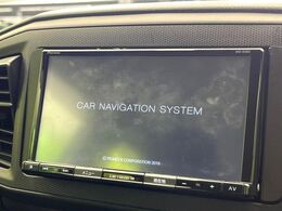 【ナビゲーション】使いやすいナビで目的地までしっかり案内してくれます。各種オーディオ再生機能も充実しており、お車の運転がさらに楽しくなります！！