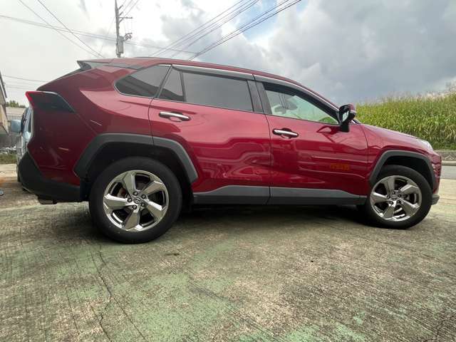 ユーザー買取車！！ワンオーナー！！修復歴なし！！純正ナビTV！！ETC！！前後ドラレコ！！18AW！！