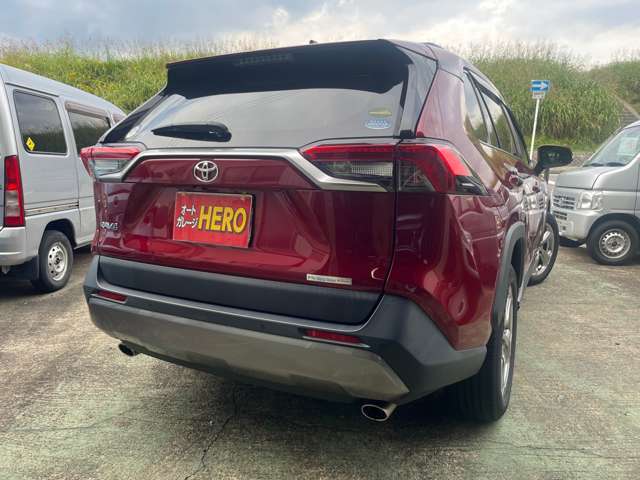 ユーザー買取車！！ワンオーナー！！修復歴なし！！純正ナビTV！！ETC！！前後ドラレコ！！18AW！！