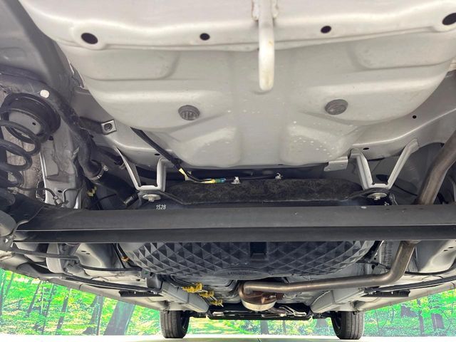 下回りがきれいなうちに、防錆加工の施工がオススメ。降雪地域はもちろん、沿岸部にお住いの方や、趣味でマリン・ウィンタースポーツをされる方にご好評いただいております。