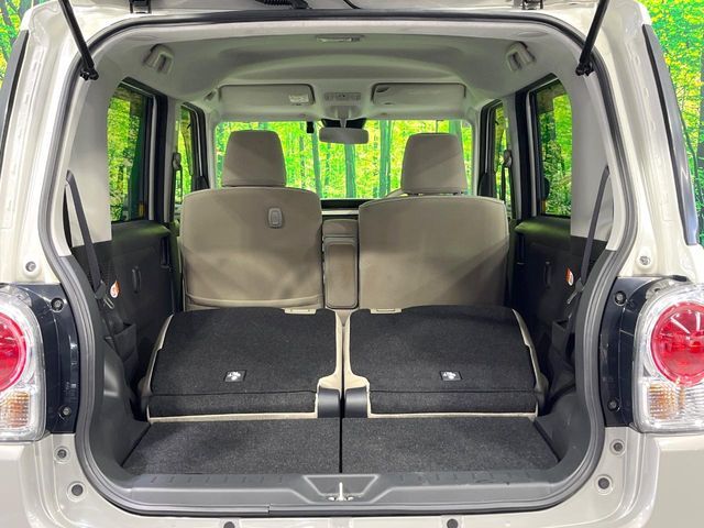 普段のお買い物や通勤、送迎等に十分な荷室スペースを確保しております。セカンドシートを倒すと、大きな荷物の積載も可能です♪