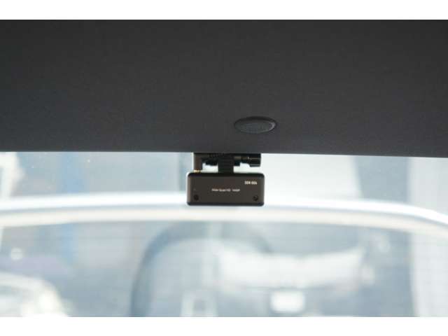 LINE＠やってます☆気になるお車の状態を写真にて送付可能です♪お忙しい方や、メールでのやり取りをご希望の方は是非ご登録下さい！LINE　ID　＠dzp3934u