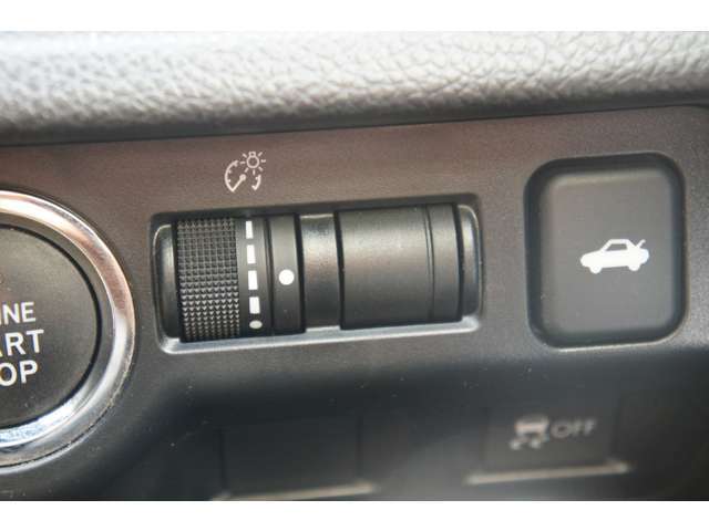 ご購入後のアフターサービスも、板金、保険、修理まで幅広く、お客様のカーライフをサポートさせて頂きます！！お車でお困りことがあれば、専門の担当スタッフが、しっかりサポートさせて頂いております！！