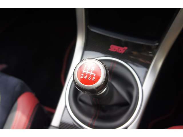 LINE＠やってます☆気になるお車の状態を写真にて送付可能です♪お忙しい方や、メールでのやり取りをご希望の方は是非ご登録下さい！LINE　ID　＠dzp3934u