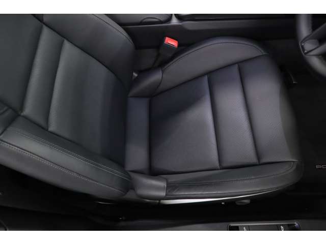 ＜主要諸元＞3.0L 水平対向6気筒DOHCツインターボ、385ps/45.9kgm、全長×全幅×全高mm 4519×1852×1298mm、車両重量 1580kg