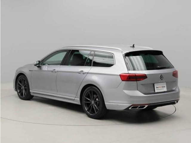 フォルクスワーゲン小牧は、ファーレン名古屋中央が運営するVWディーラーです。日本最大級の大きさを誇るショールームにて、ご来場をお待ちしております。