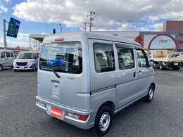 ＜装備品＞4WD　スマートアシスト3（衝突警報機能　衝突回避支援ブレーキ機能　車線逸脱警報機能　誤発進抑制制御機能　先行車発進お知らせ機能　オートハイビーム）