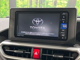 【メーカー純正ナビ】インテリアに溶け込むスタイリッシュな「専用設計」メーカーナビを装備♪視認性や操作性など基本性能にも優れ、より上質なカーライフをお楽しみいただけます。