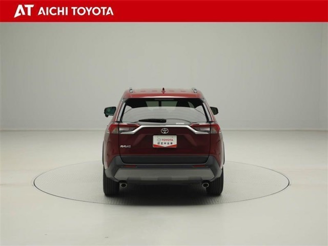 『TOYOTA認定中古車』は「まるごとクリーニング」で綺麗な内外装、「車両検査証」はプロによるチェック、買ってからも安心の「ロングラン保証」、3つの安心安全を標準装備したトヨタのブランドU-Carです