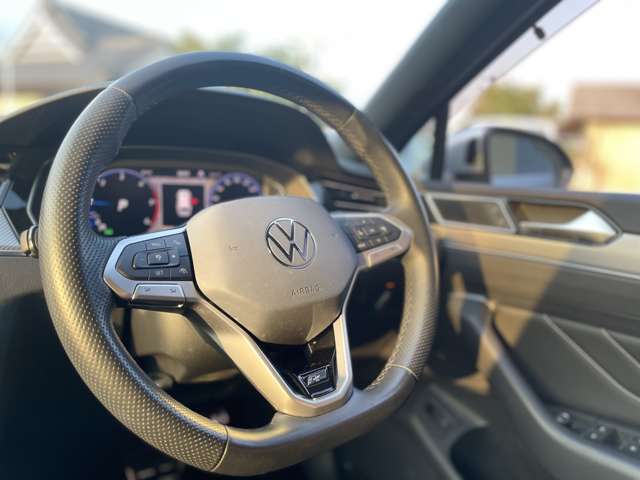 【買取車両ダイレクト販売】ガリバーが一般のお客様より直接買取させていただいた新鮮な車両もございます。ダイレクト販売だから新鮮さが違います。数ヶ月から1年間展示し続ける中古車専売店とは状態は全く別物です