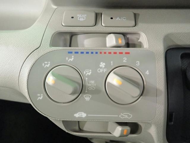 ★車両検索、有難うございます♪お問い合わせはポイント5亀山店専用フリーダイヤルまで（携帯可）♪三重県最大級のホンダディーラーネットワーク総展示台数1000台以上！買取・下取もお任せください♪
