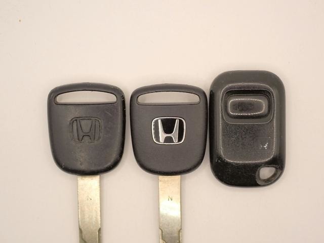 ★車両検索、有難うございます♪お問い合わせはポイント5亀山店専用フリーダイヤルまで（携帯可）♪三重県最大級のホンダディーラーネットワーク総展示台数1000台以上！買取・下取もお任せください♪