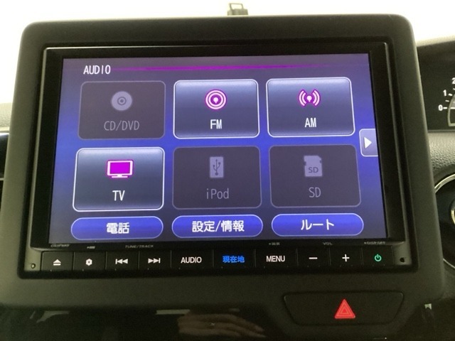 ナビ機能だけではありません、フルセグTVやDVD等、オーディオ機能も充実しています。