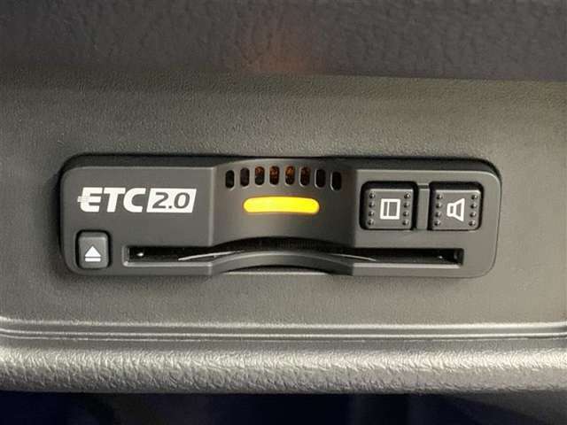 ETC2，0車載器付きです。高速インターチェンジもスイスイとノンストップ通過