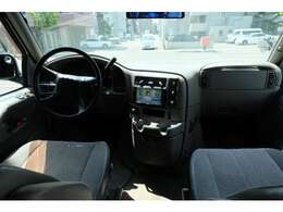 人の生涯において、マイホームの次に高額なお買物と言われているのが車の購入。お客様がそれ程大きな決断をするからこそ、当社では取り扱い車両の品質には徹底的に拘っております。