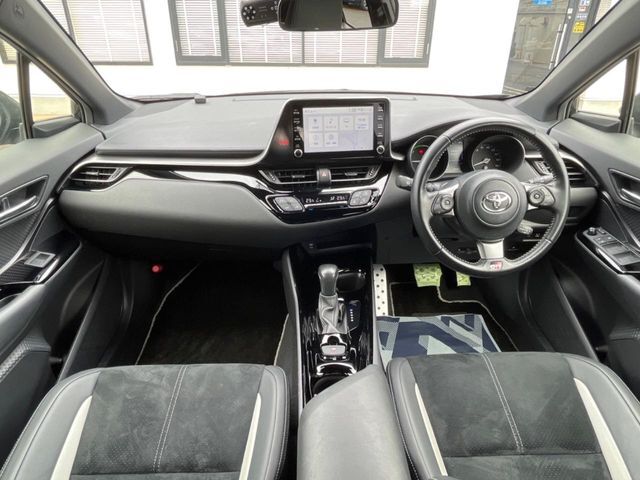 グループ総在庫数約30，000台！！全国の系列店からメーカー・車種問わずご紹介出来るので、あなたにピッタリのお車が見つかるはずです♪まずはお問い合わせ下さい☆