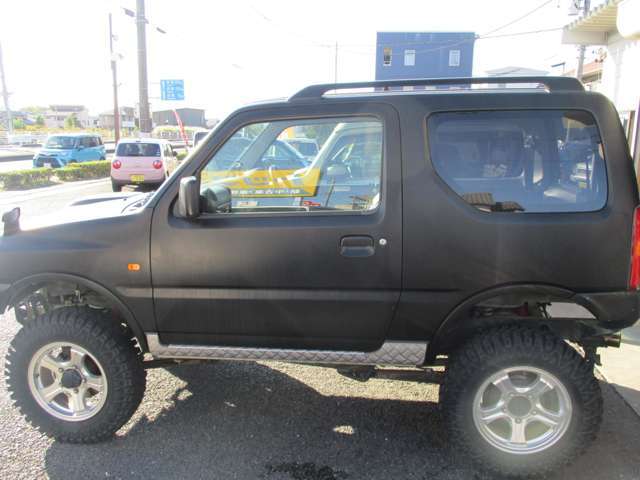 ネットでは伝えきれない車輌の良さが多々ございますので、ぜひ一度お客様の厳しい目でお確かめください！ご来店はお気軽に！お待ちしております。