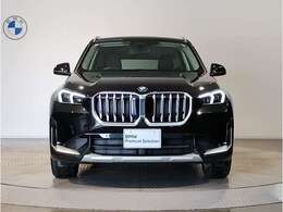☆BMWの代名詞とも言える【キドニーグリル】一目見ただけでBMW車であると認識できる確固たるアイコンとして存在感を放ちます☆