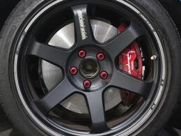 ご来店前にお問合せフォームから「来店予約」をお願い致します。予約ナシの当日のご来店については恐れ入りますがお電話で在庫確認をお願い致します。