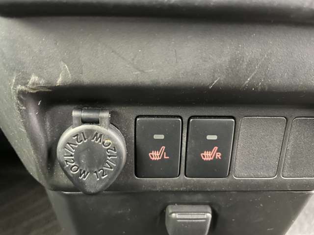 【運転席操作部】快適なドライブを楽しむための機能が装備されています！運転席から触れるので、使いやすいです！除菌プランいれていただくと、さらに清潔で安心していただけます！