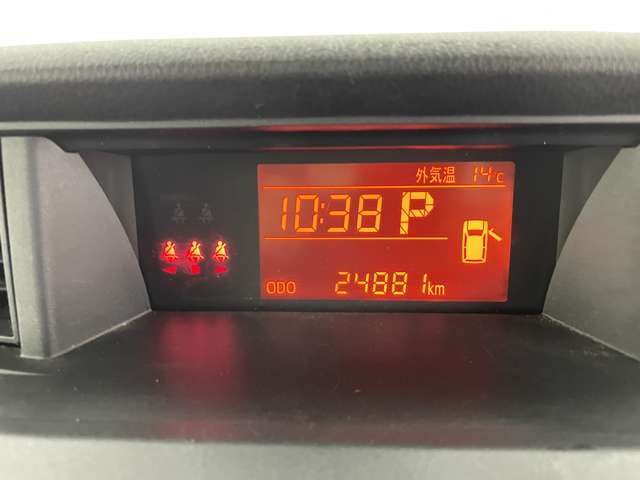 【スピードメーター】メーターがシンプルで見やすく運転しやすいですね！