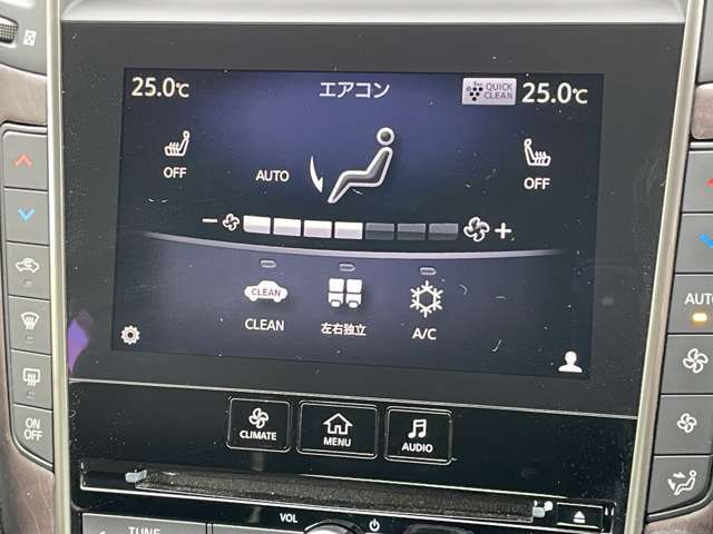 ☆　オートエアコンついてます。温度調整・風量調整も自動でしてくれますから想像以上に便利な装備なんですよ(^○^)　☆