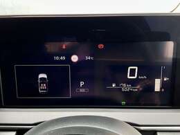 優れた視認性とデザイン性を兼ね備えたメーターです。瞬間燃費・平均燃費表示とともに燃費を意識した丁寧な走りをサポートします♪