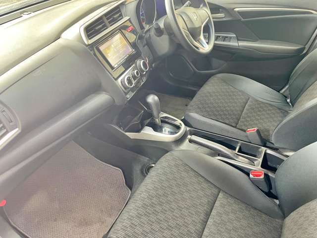 総在庫200台以上！たくさんあるからご希望のお車が見つかります！掲載されていない在庫車も多数ございますので、お気軽にお問合せ下さい！