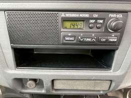 純正カーラジオです。