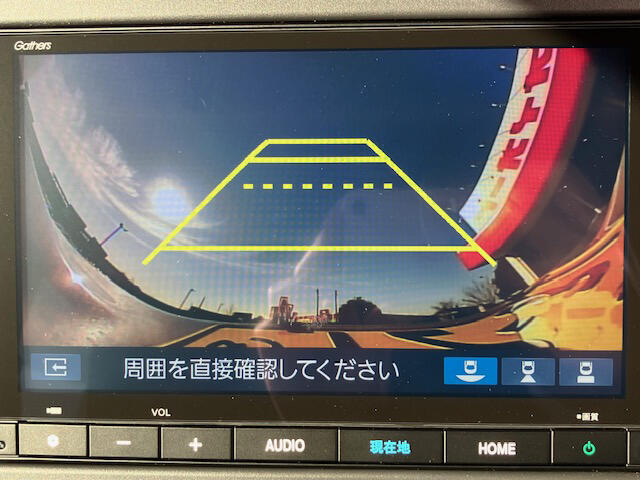 バックカメラ付いています！駐車時の後方確認をサポートしてくれます！