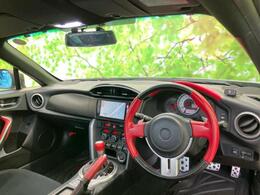 「この車の写真をもっと見たい」「状態が気になる」「この装備はついている？」どんな小さな疑問でもお気軽にお問い合わせください！