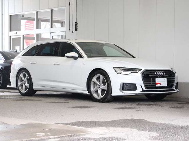 納車前の整備では100項目もの厳しい点検項目を実施し安全で安心できるAudiをお届けします。