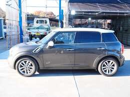 この度は当店在庫をご覧頂き誠にありがとうございます。 ご不明な点等ございましたら、お気軽にメール又はお電話にてお問合せ下さい♪