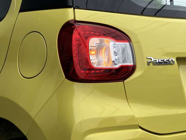 中古車の金利は約7％、ディーラーで約5％前後が一般的ですが、当社では新車低金利実質年率4.9％・最長120回払いまで頭金無しでご利用可能です！購入を前提とした事前審査もお気軽にご相談ください。