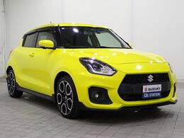 小さな車でも、しっかり未来が・・・？とっても広々してますよ！ぜひ、一度運転席に座ってみてください！世界が変わる・・・かも？