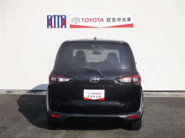 バックが苦手な方でも安心バックモニター装備しています♪後方確認がしやすく、運転初心者の方からベテランの方まで今や必須となった装備の一つになっています！