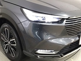 【LEDヘッドライト】ディスチャージヘッドライト（HID）と同等の明るさで、夜道や雨天走行が明るく視界良好！！　フォグライトも装備で、安心感さらにUPです♪安心ドライブを楽しんで下さい♪