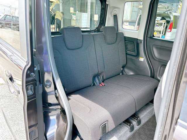 当店では厳選したお車を毎月100台以上の仕入れを行ない、お得な価格で皆様にご提供させて頂いております♪