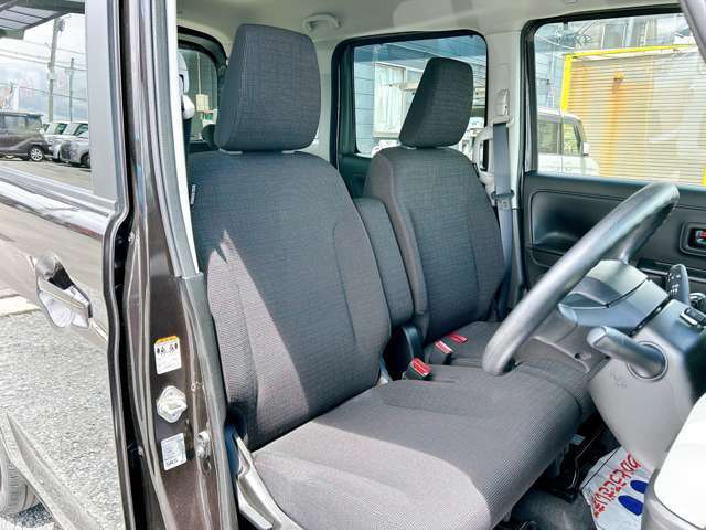 当店では軽自動車から普通車まで幅広くオールメーカーの車種・色・グレードを豊富に揃えております。