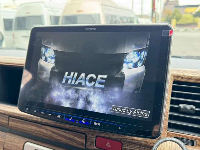 アルパインナビ　フルセグTV　DVD・CD再生　Bluetooth接続　パノラミックビューカメラ