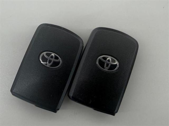 お車に合わせて無料保証以外にも、保証範囲、期間、距離を拡充させた有料保証もご用意しております！中古車の購入が初めてで不安・・・というお客様もご安心ください！